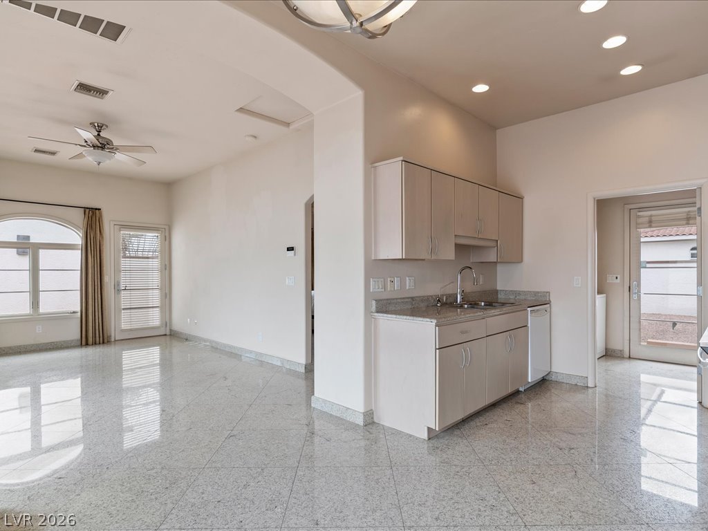 1705 West Casino Drive
