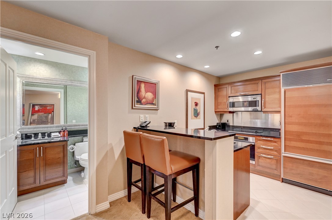 125 East HARMON Avenue 3419 & 3421