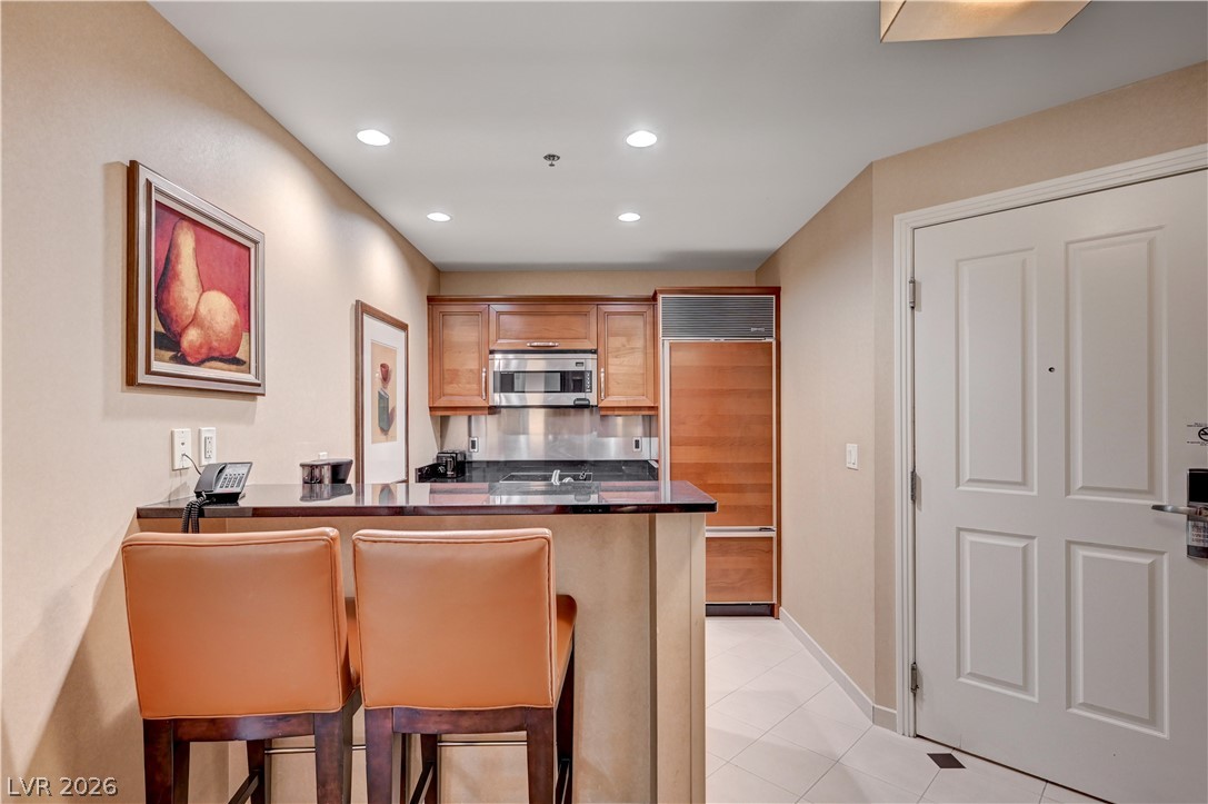 125 East HARMON Avenue 3419 & 3421