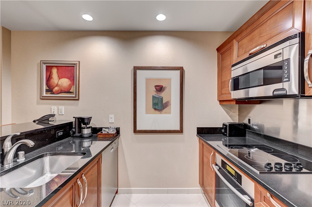 125 East HARMON Avenue 3419 & 3421