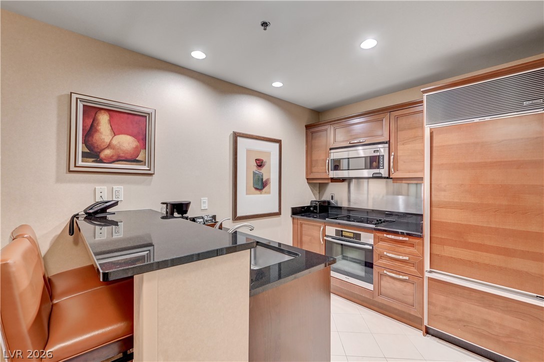 125 East HARMON Avenue 3419 & 3421