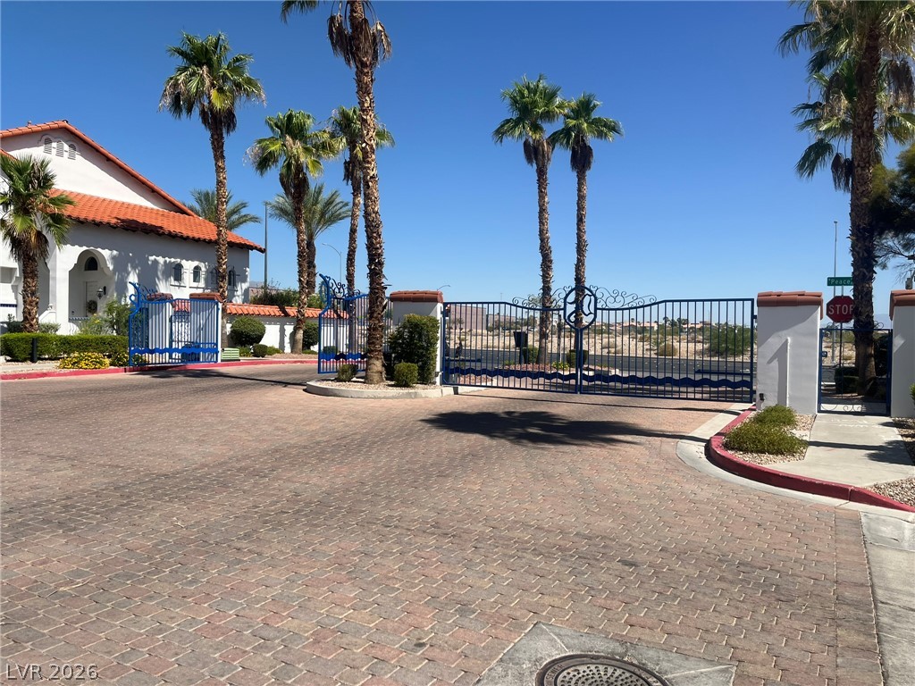 8763 Villa Faith Avenue