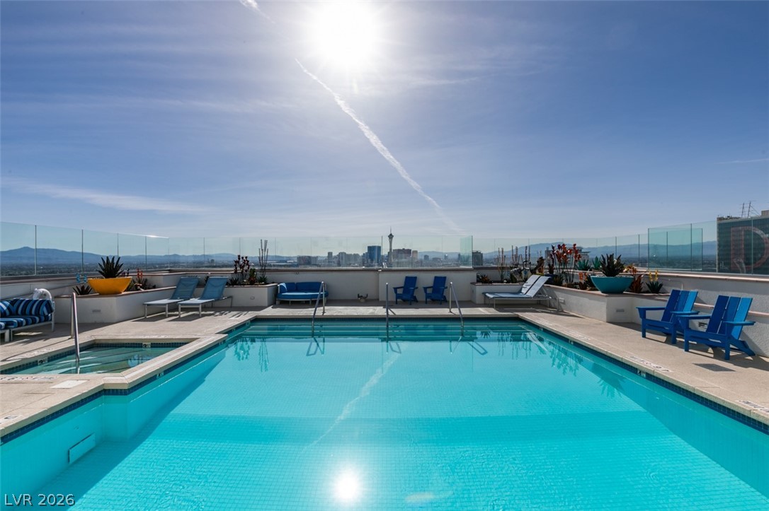 150 Las Vegas Boulevard 807