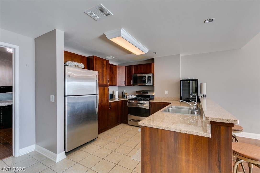 150 Las Vegas Boulevard 807