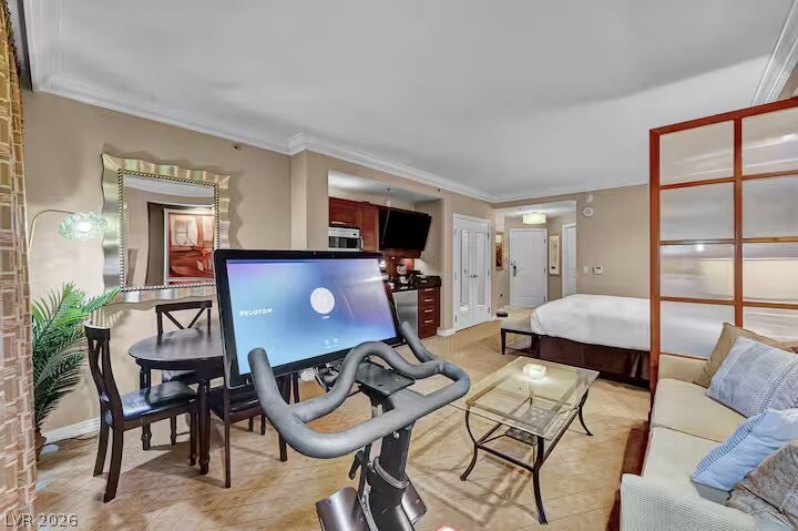 125 East Harmon Avenue 2215
