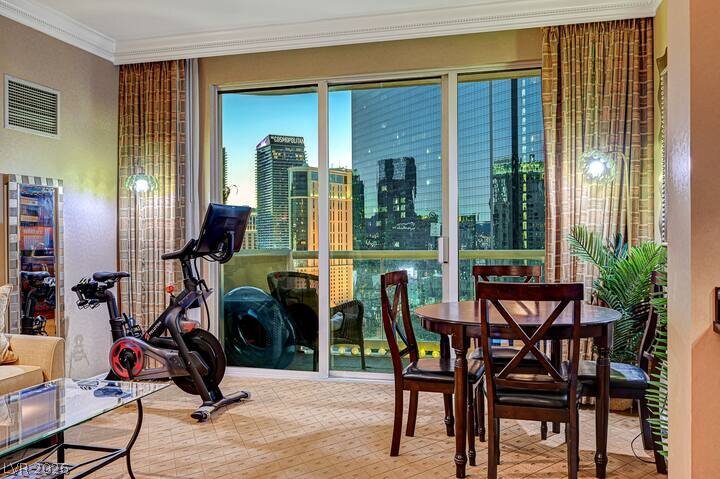 125 East Harmon Avenue 2215