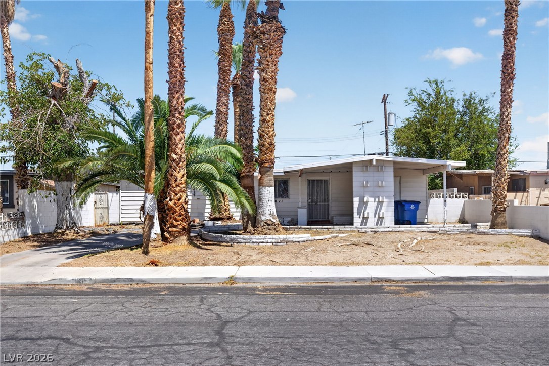 3021 Brady Avenue