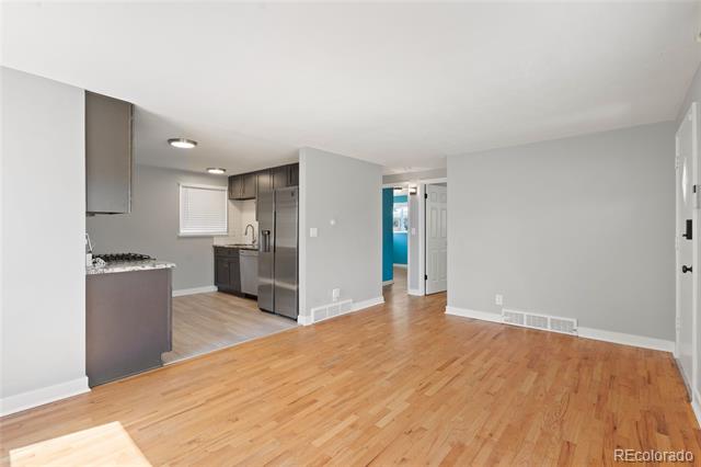 4550 W Center Avenue