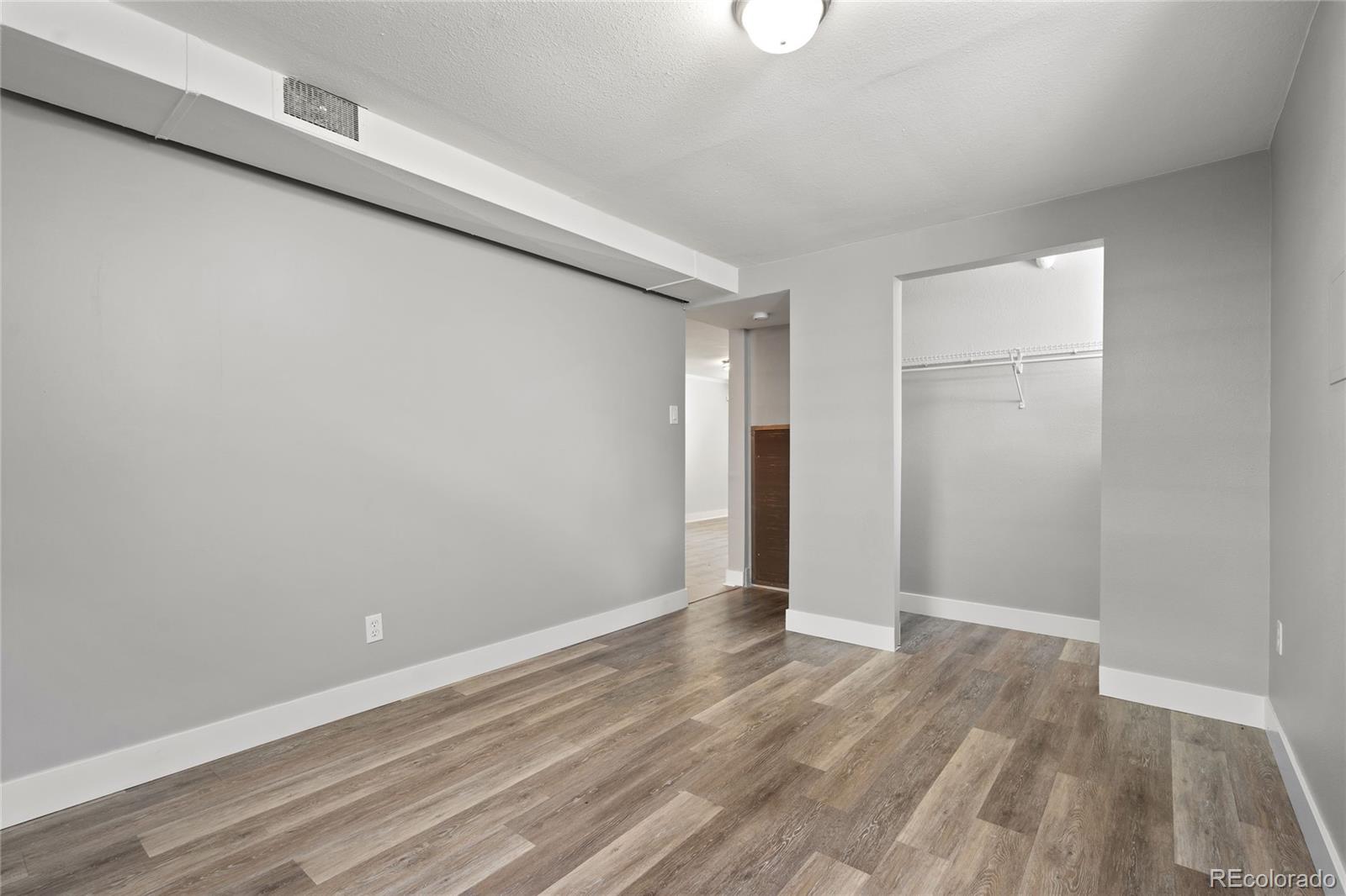 4550 W Center Avenue