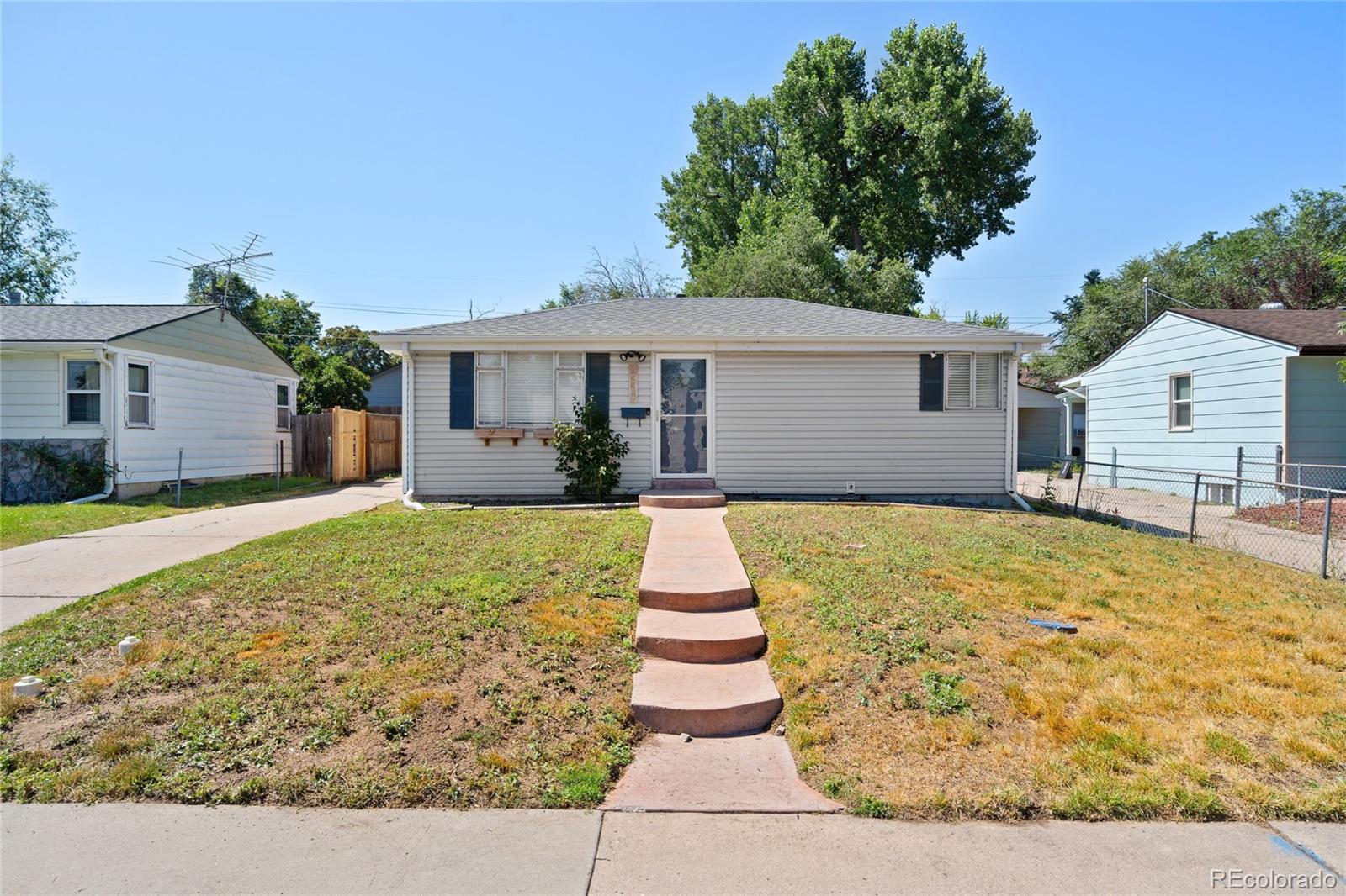 4550 W Center Avenue