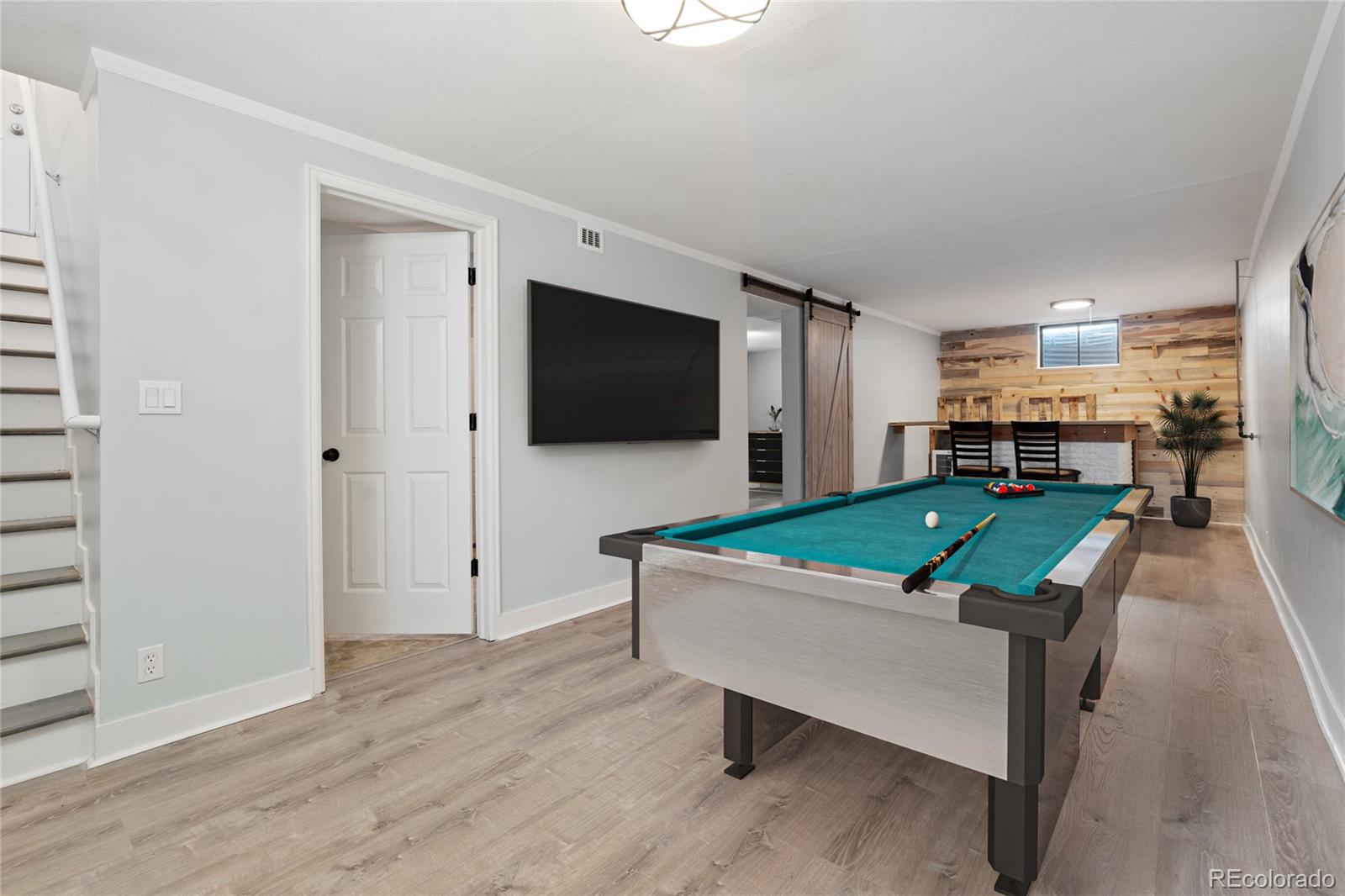 4550 W Center Avenue