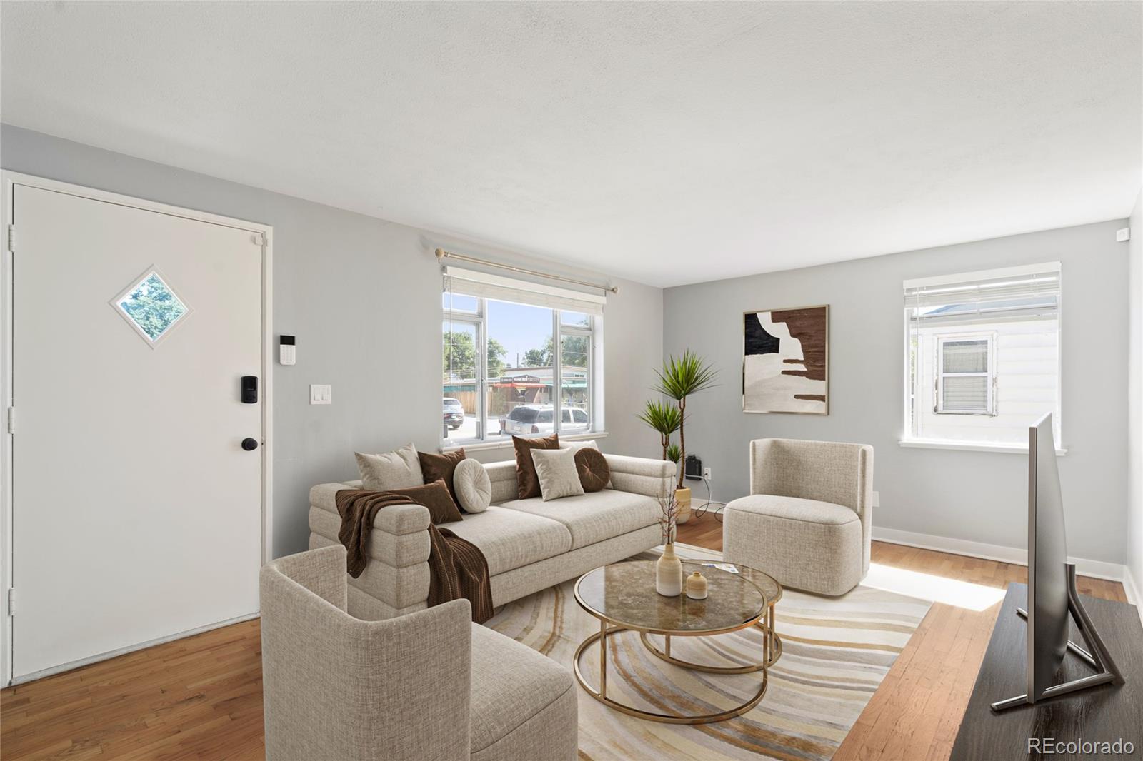 4550 W Center Avenue