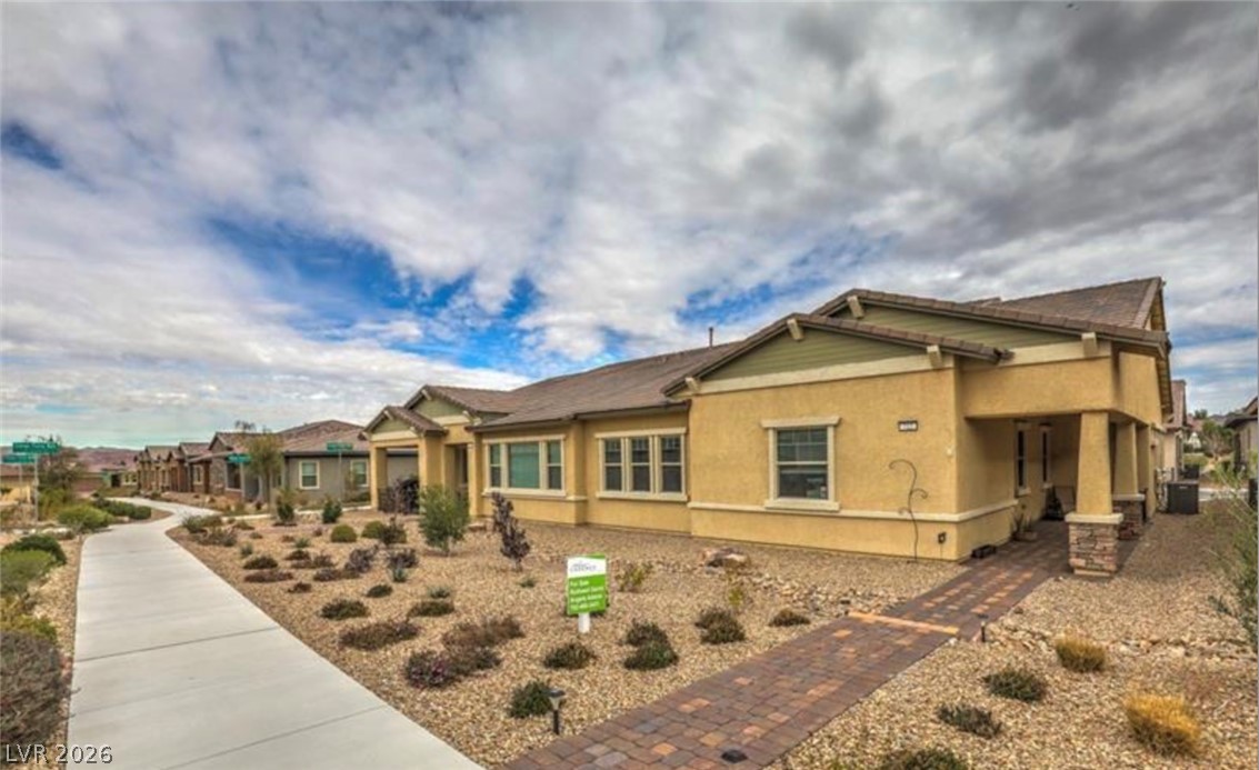 722 Orange Plume Walk