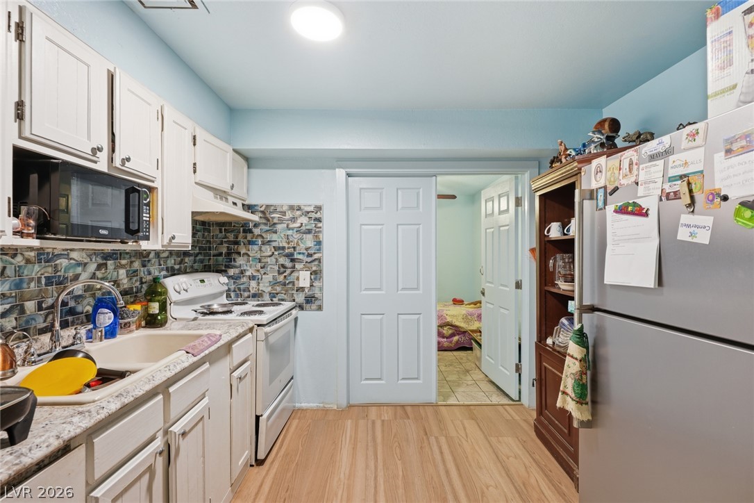 3978 Voxna Street