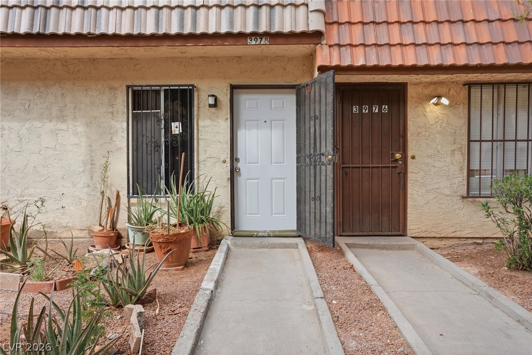 3978 Voxna Street