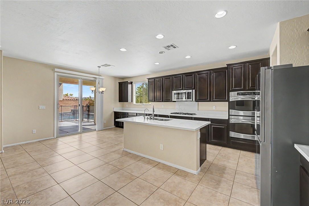 10104 Amana Oaks Avenue