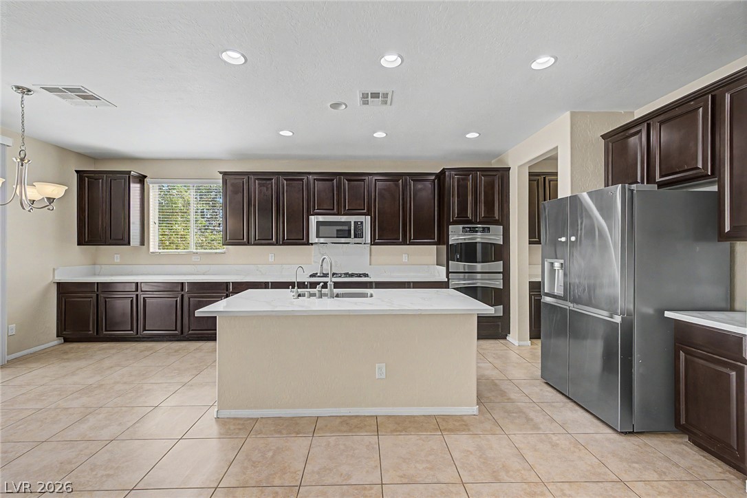 10104 Amana Oaks Avenue