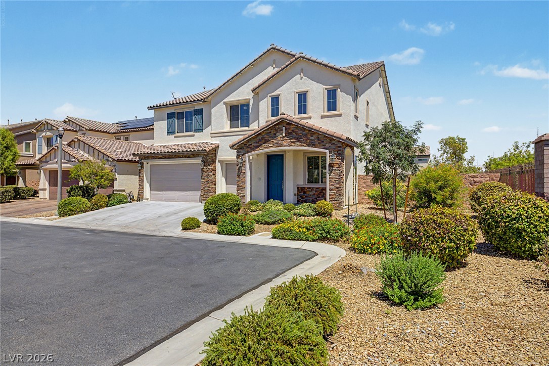 10104 Amana Oaks Avenue