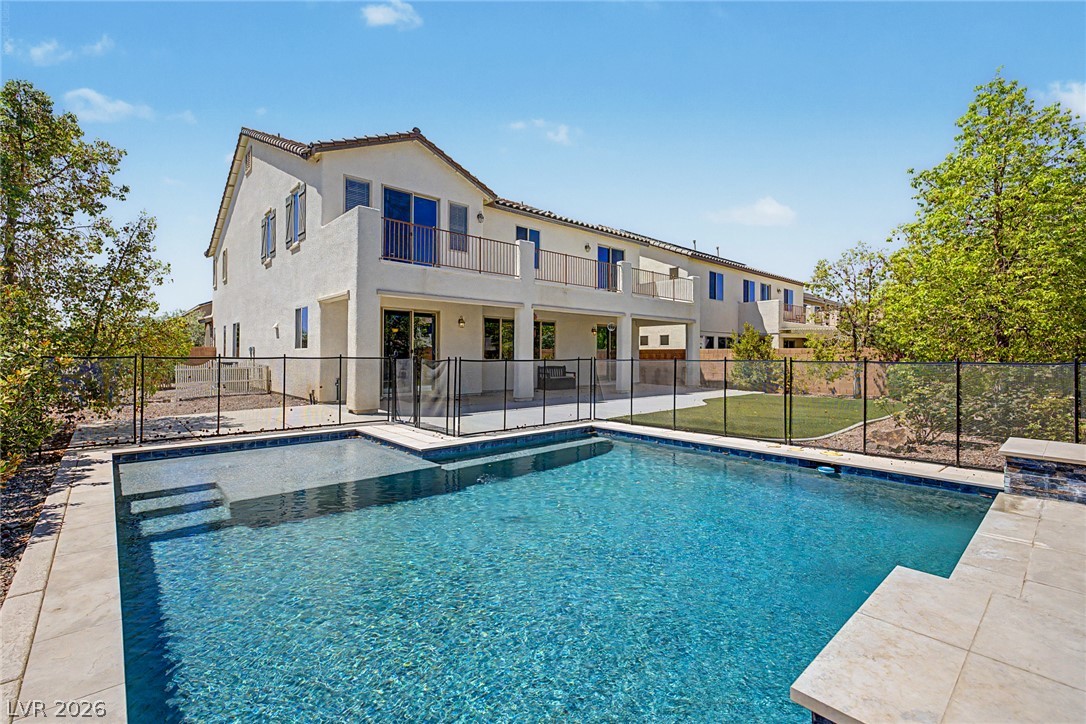 10104 Amana Oaks Avenue