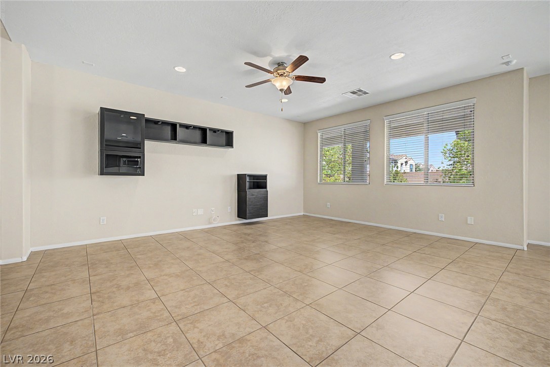 10104 Amana Oaks Avenue