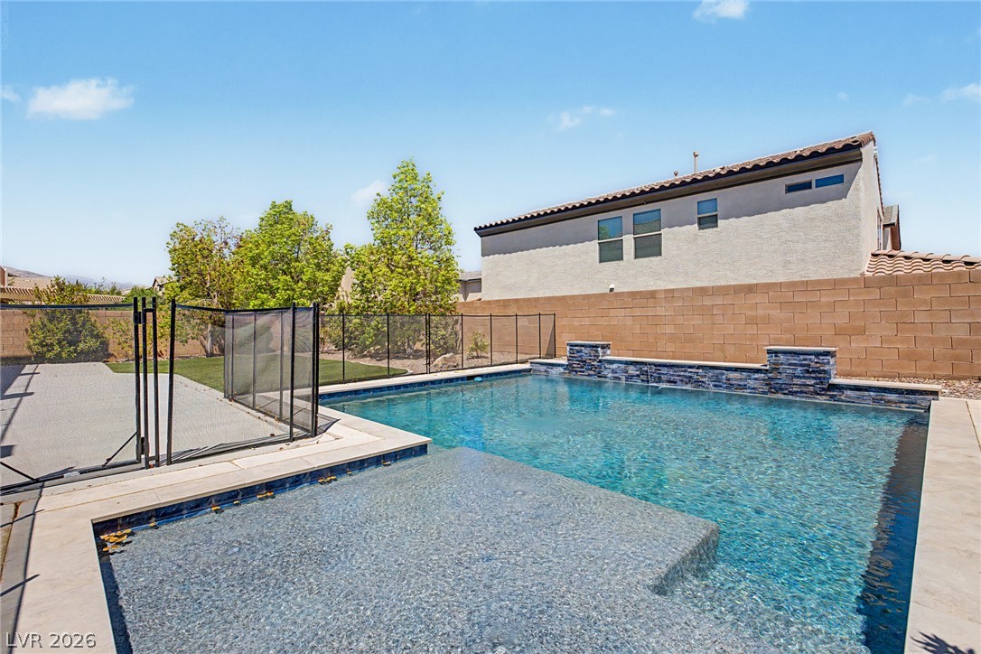 10104 Amana Oaks Avenue