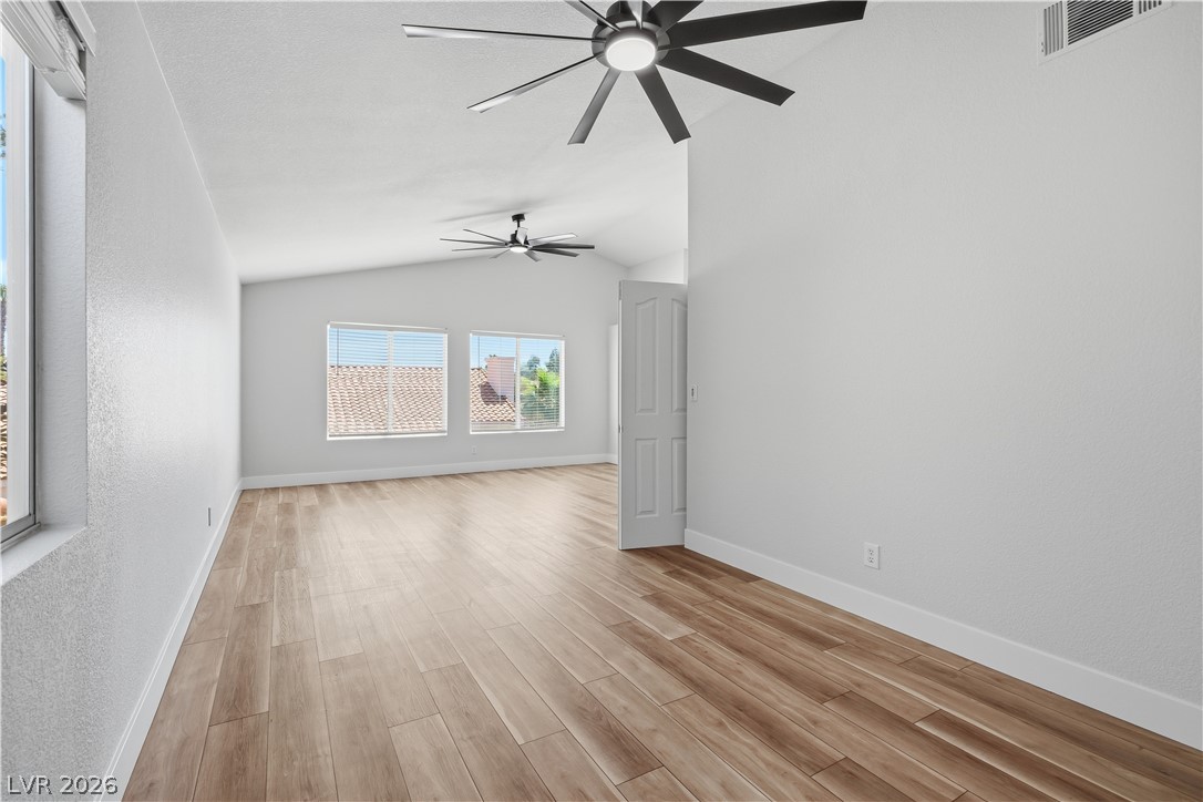 1620 Western Lily Street