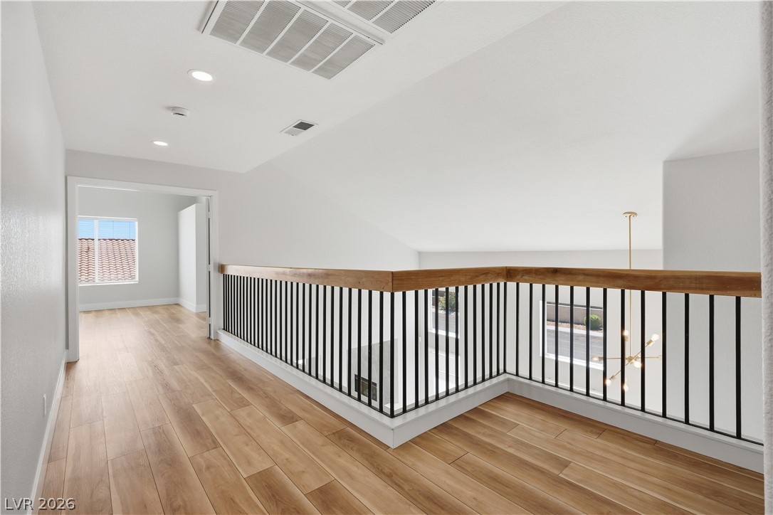 1620 Western Lily Street