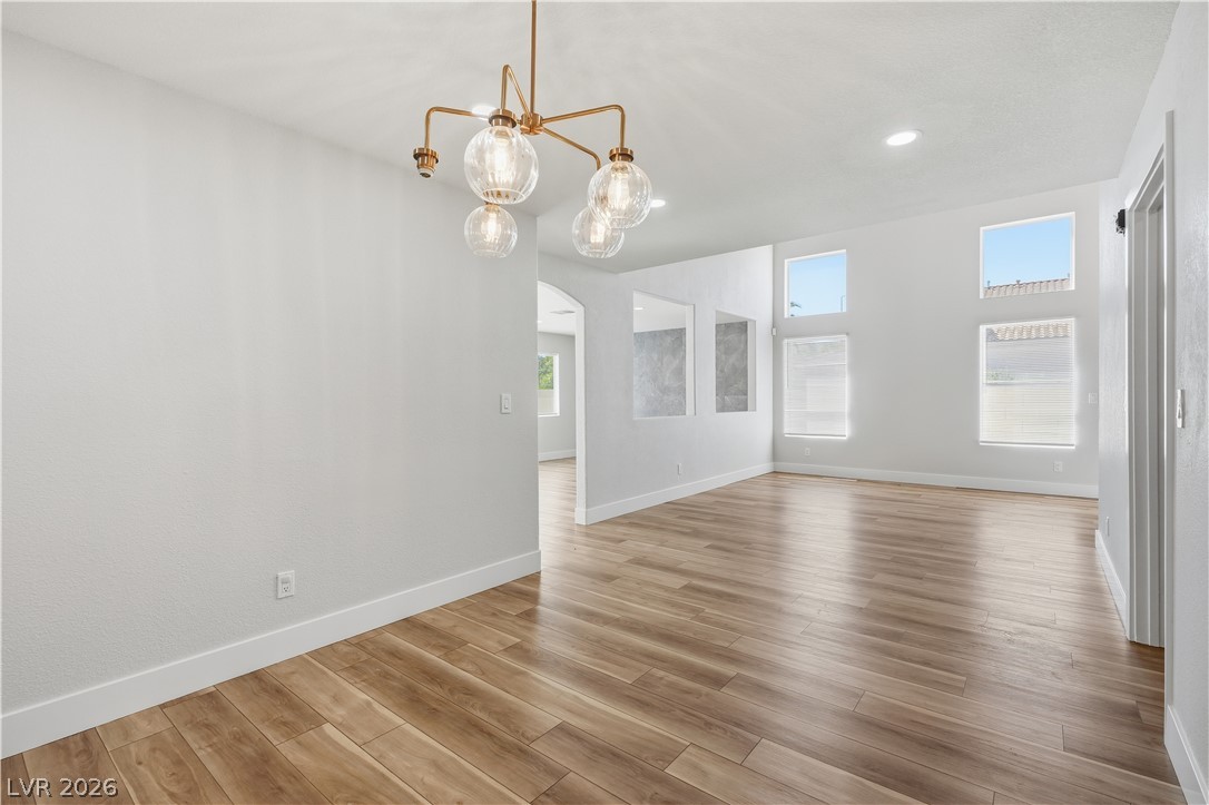 1620 Western Lily Street
