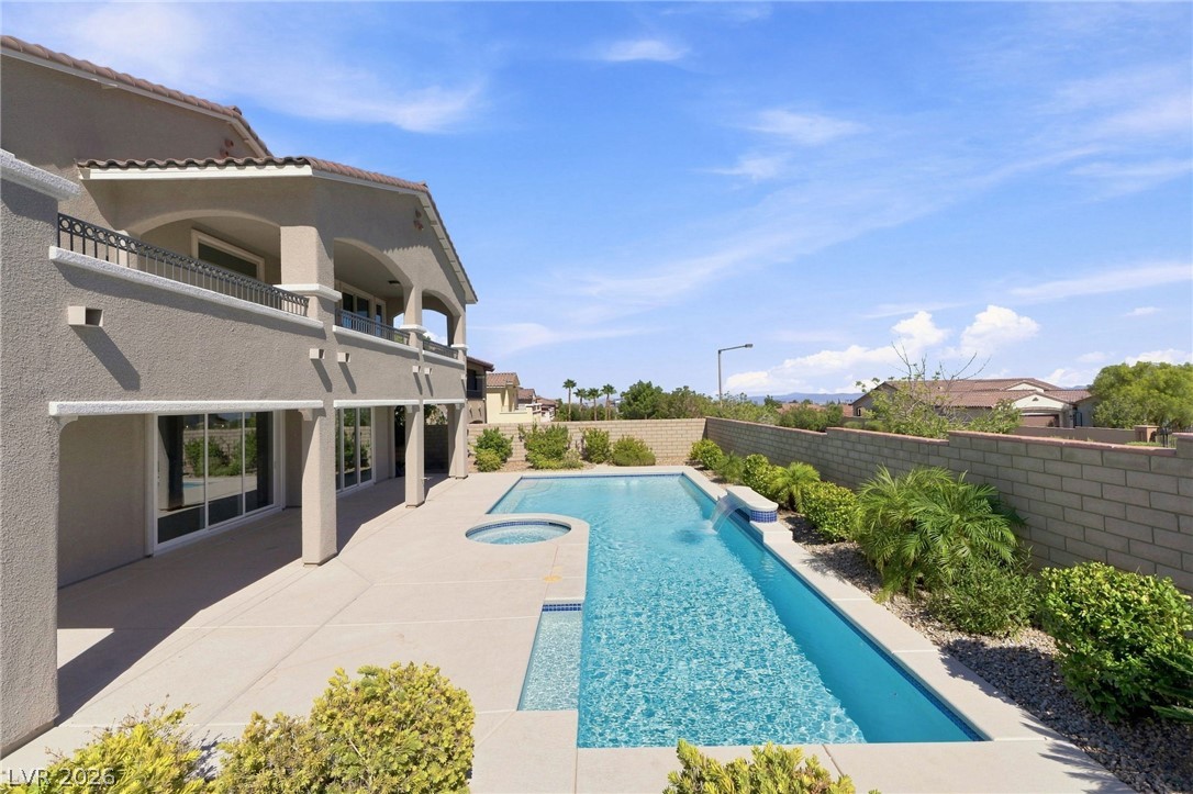 12139 Kite Hill Lane