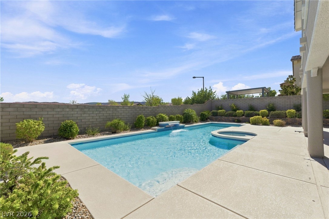 12139 Kite Hill Lane