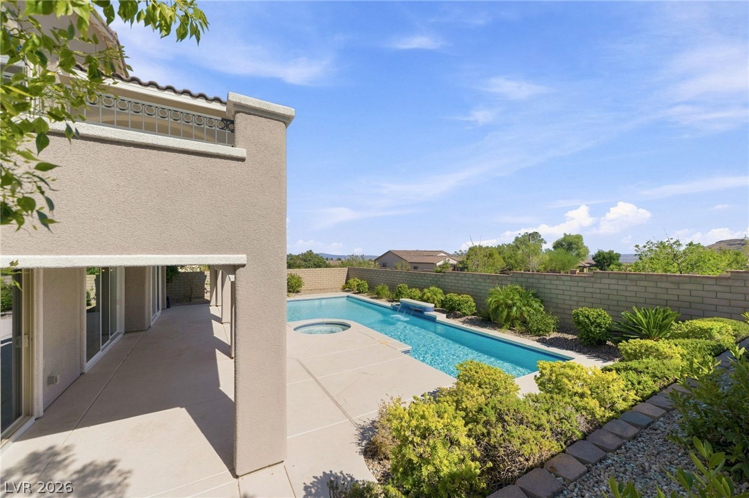 12139 Kite Hill Lane