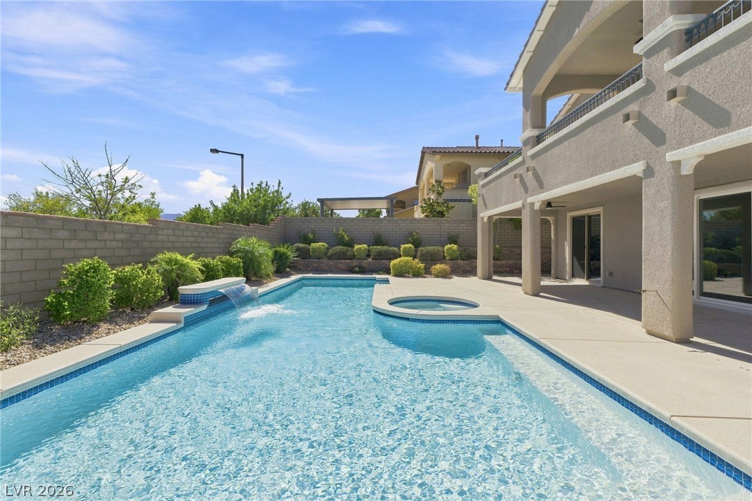 12139 Kite Hill Lane