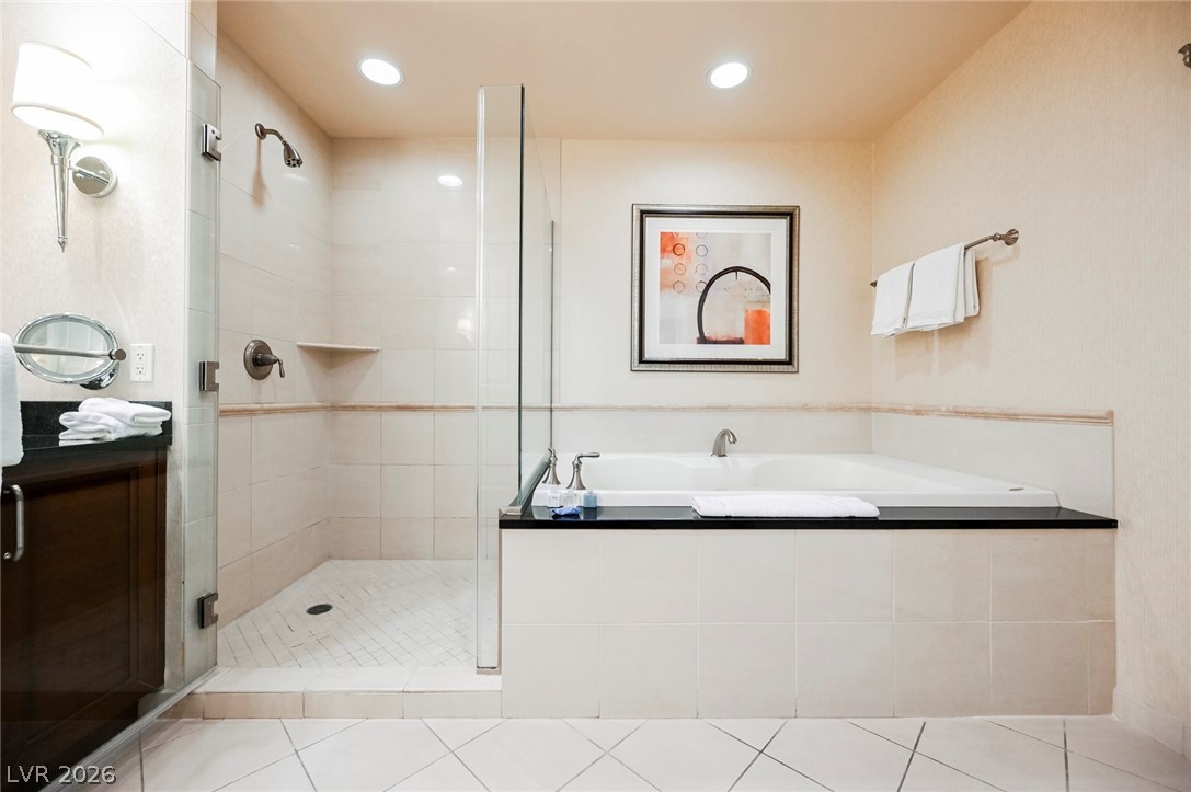 145 East HARMON Avenue 2604