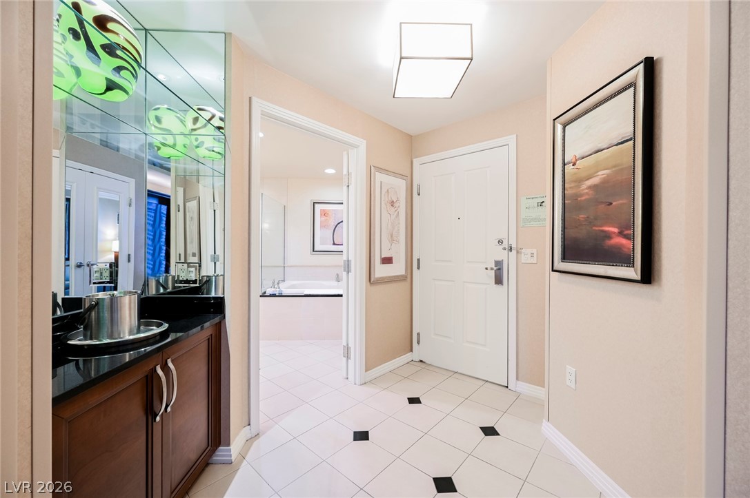 145 East HARMON Avenue 2604