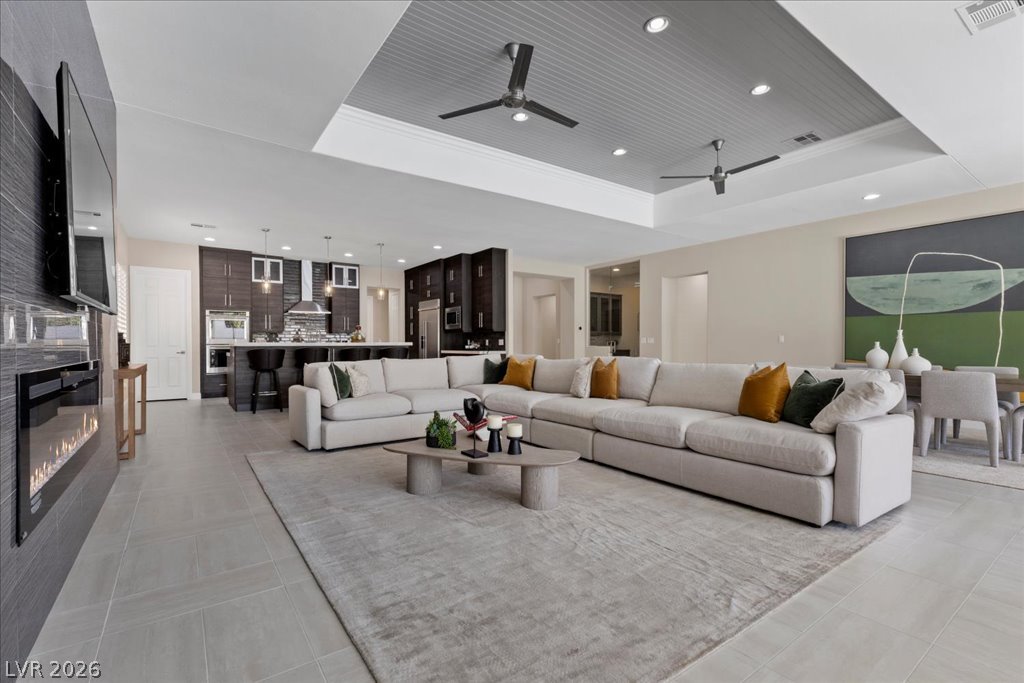 9425 Garnet Crown Avenue