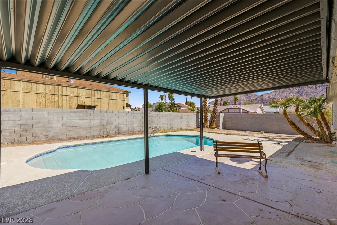 6058 Mirror Lake Drive