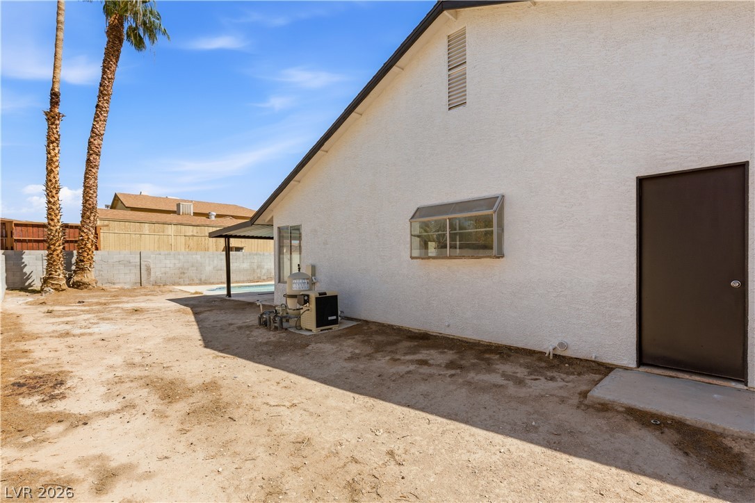 6058 Mirror Lake Drive