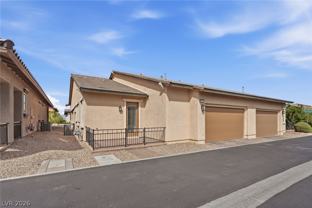 722 Orange Plume Walk
