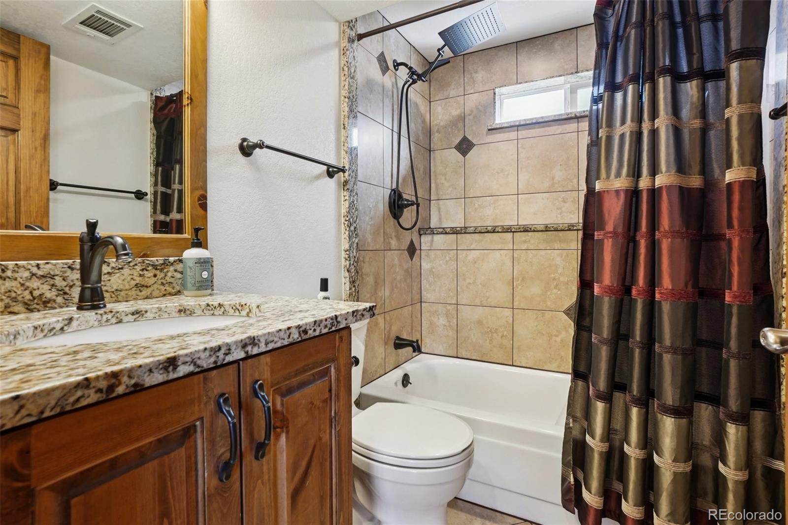 6138 W 85th Place
