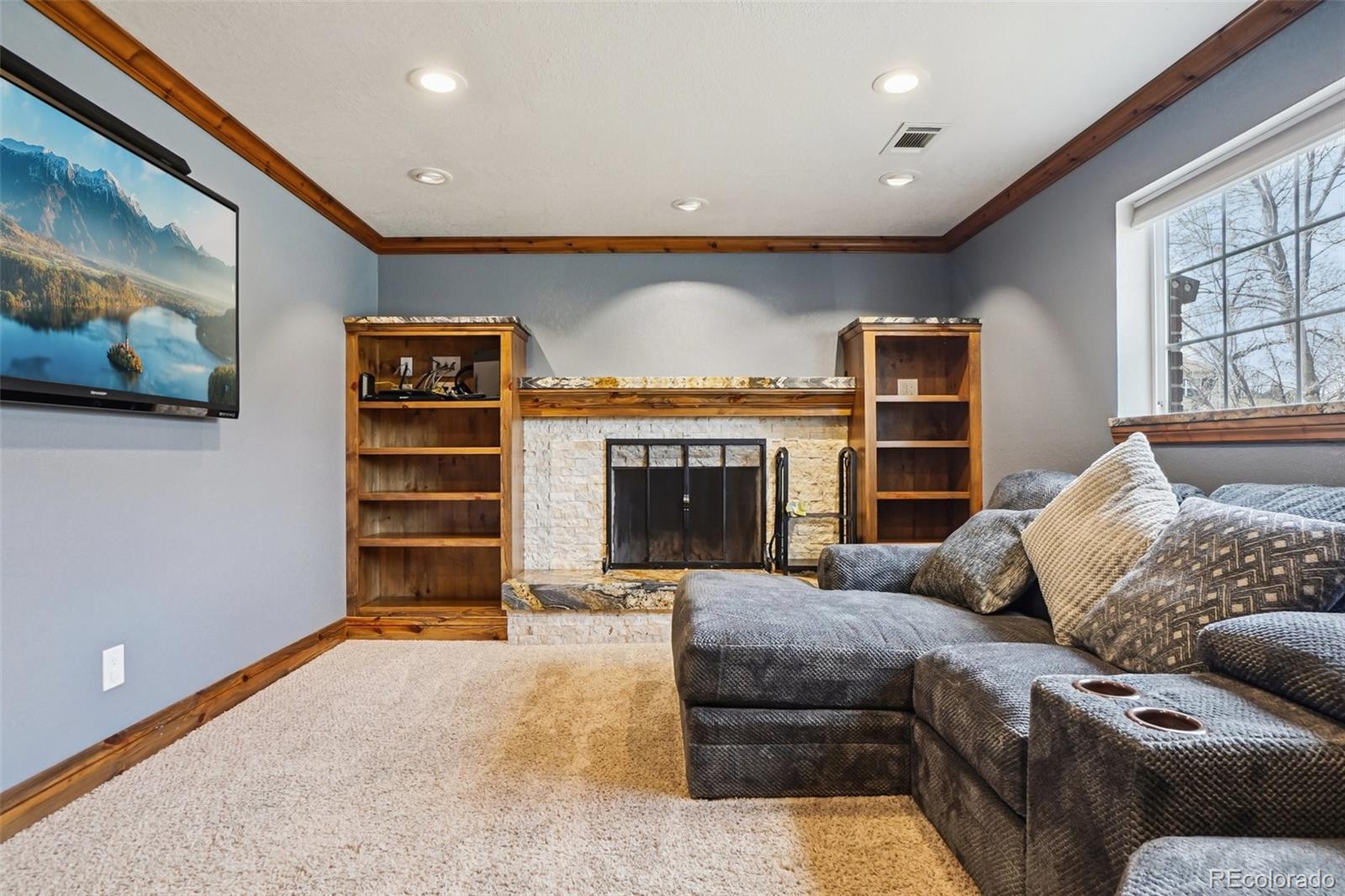 6138 W 85th Place
