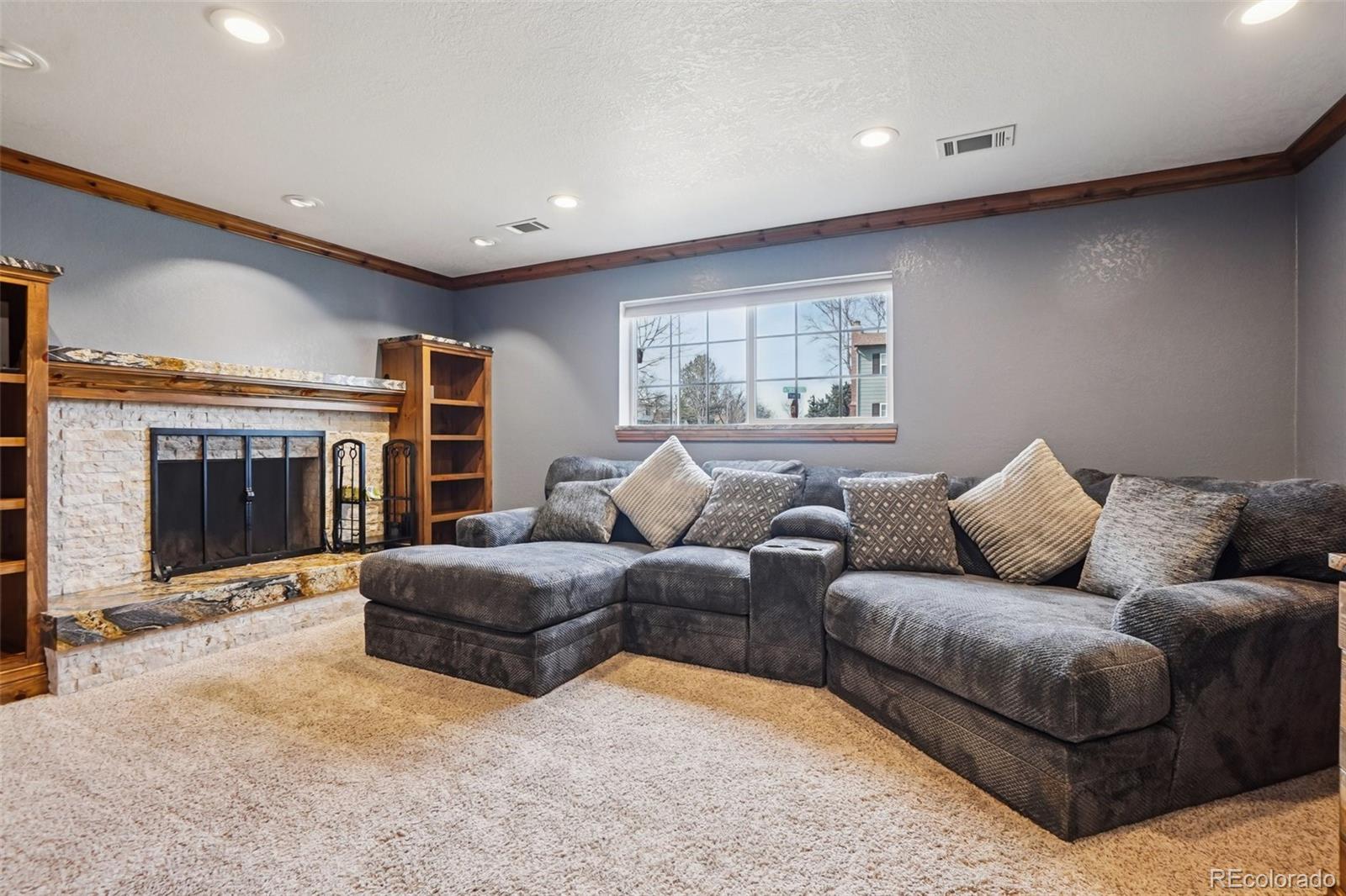 6138 W 85th Place