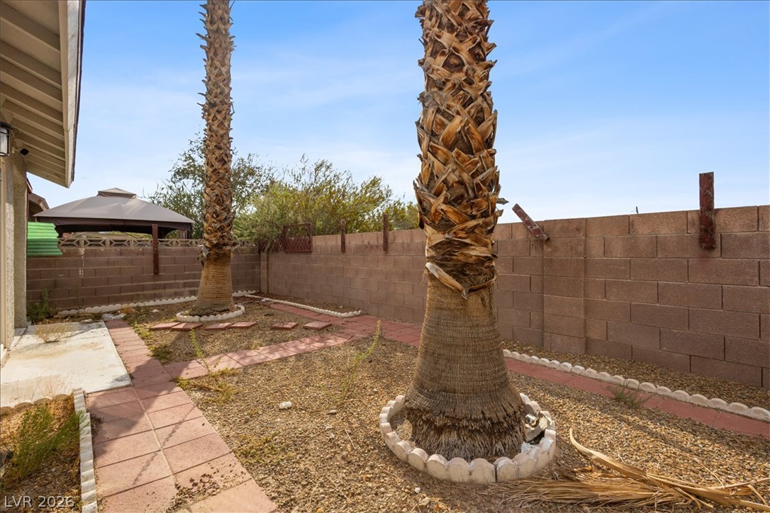 4349 Faberge Avenue