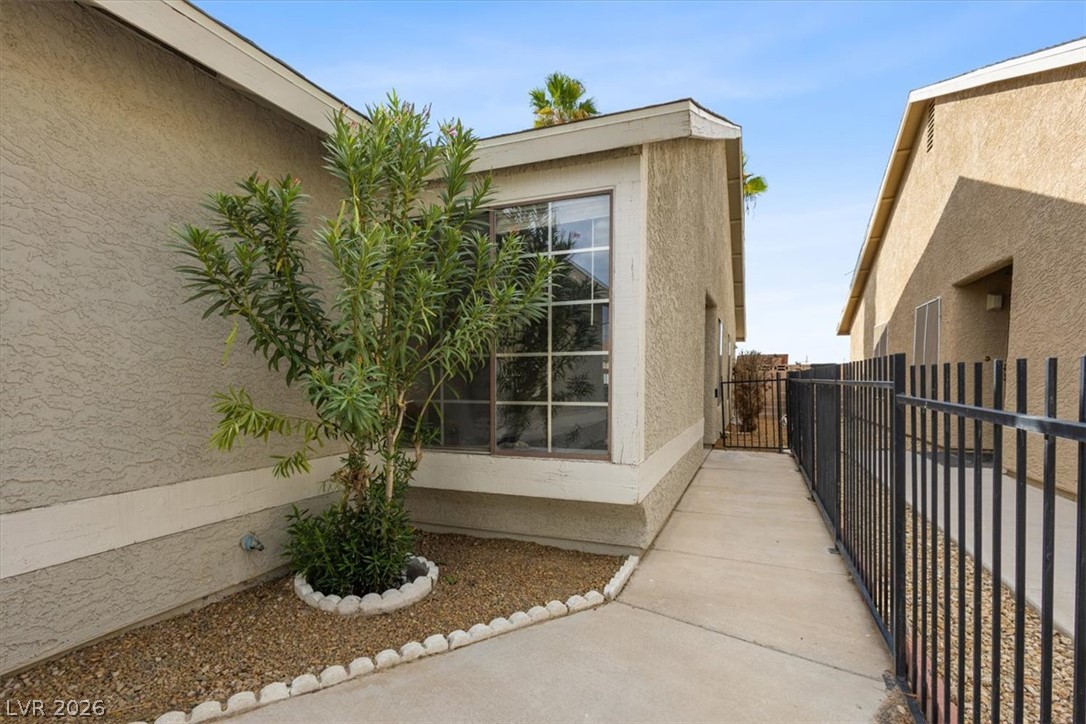 4349 Faberge Avenue