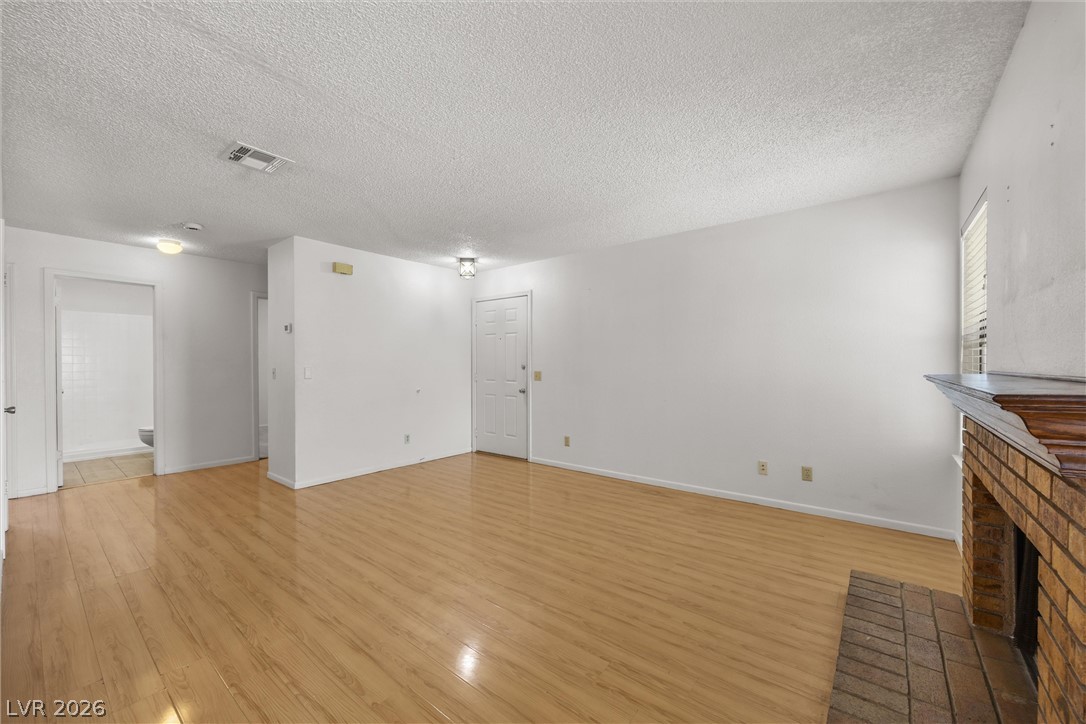 5576 West Rochelle Avenue 23D