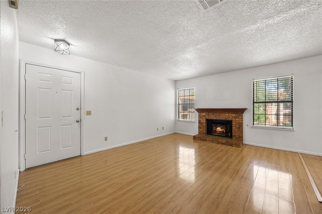 5576 West Rochelle Avenue 23D