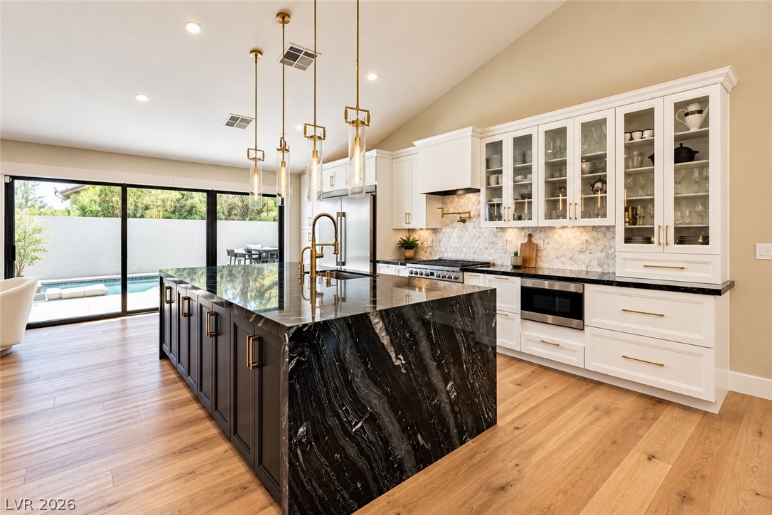 2824 Shannon River Drive
