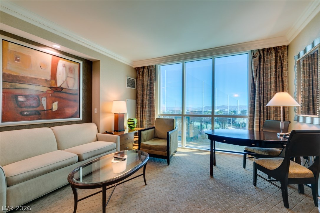 125 East HARMON Avenue 518