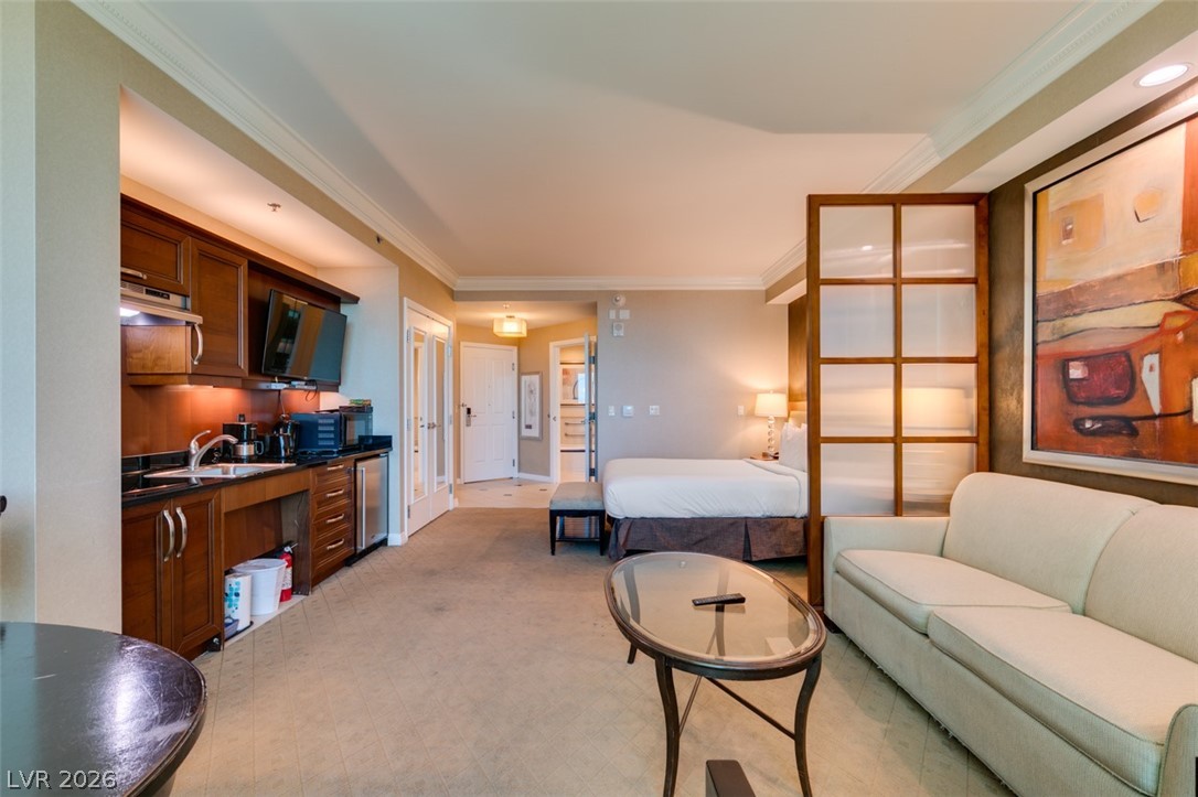 125 East HARMON Avenue 518