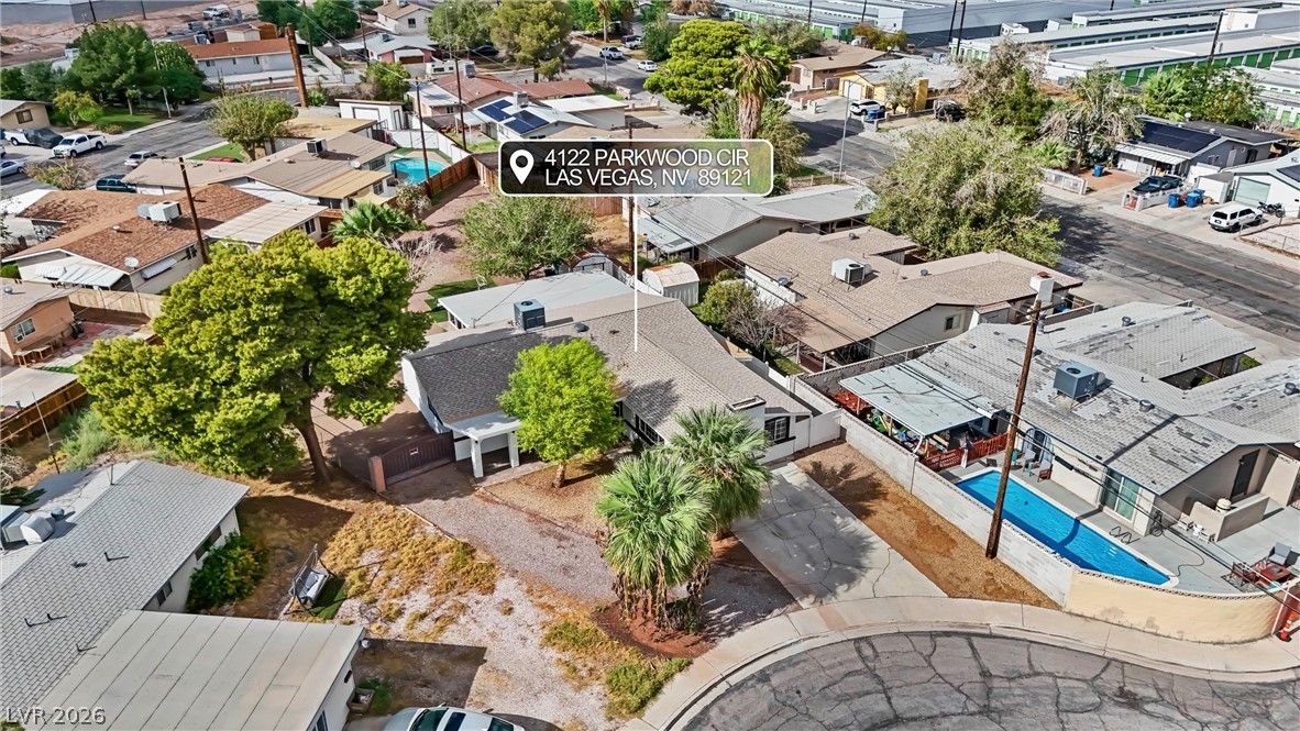 4122 Parkwood Circle