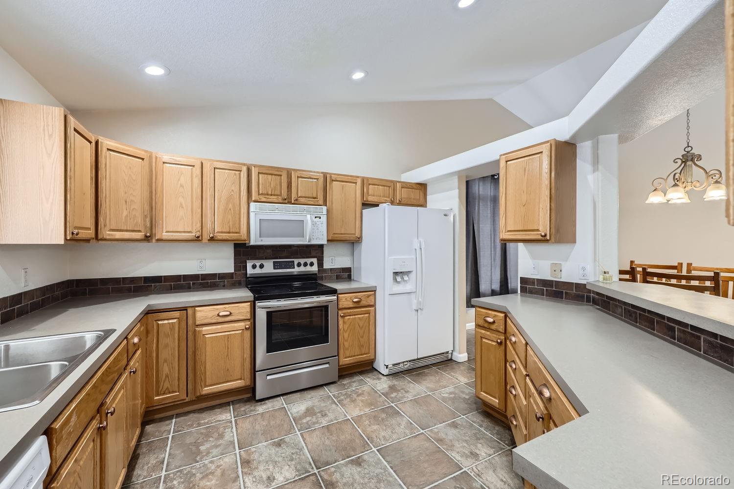 646 N 13th Avenue